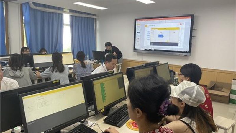 少儿编程教材如何选择？揭秘家长关注的五大要点